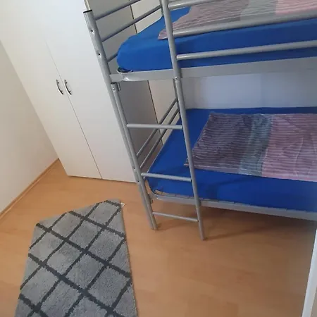 Monteur 11